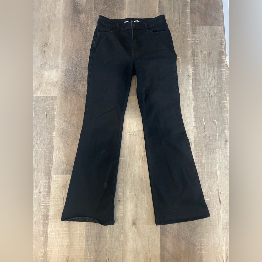 Women’s black old navy flare jeans, 8 long